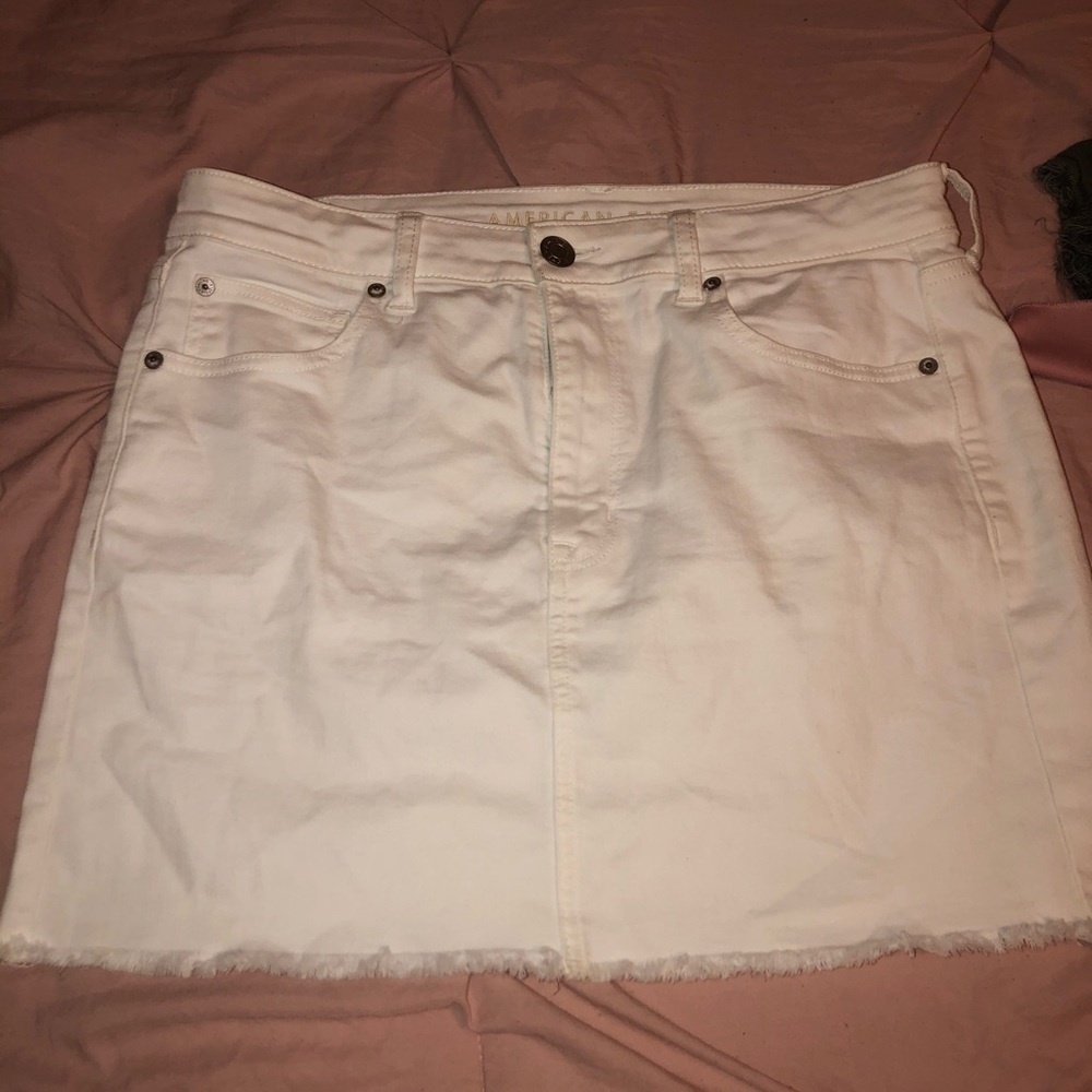 American eagle white jean skirt